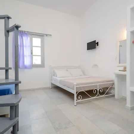 Depis & Apartamento Naxos City