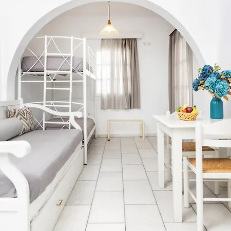 Depis & Apartamento Naxos City